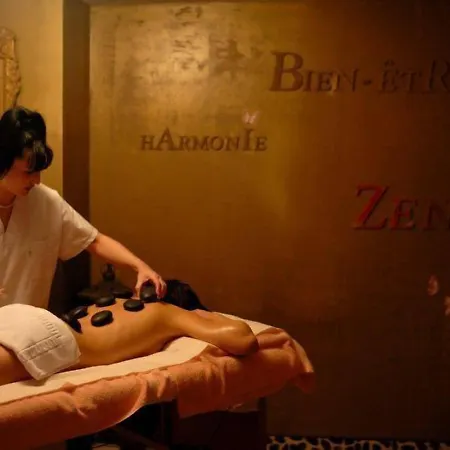 Le Belvedere Et Bien Etre Hotel Lauzerte