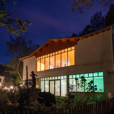 Le Belvedere Et Bien Etre Hotel Lauzerte