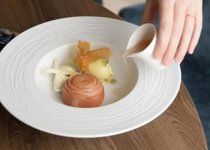 Le Belvédère Et Bien Hotel Lauzerte