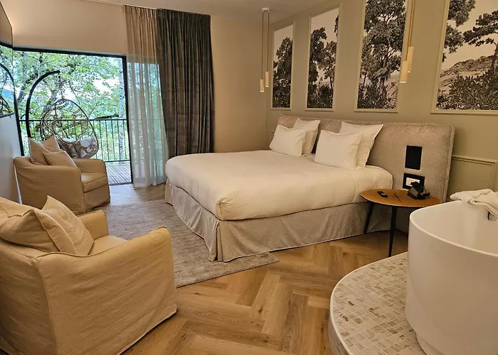 Le Belvédère Et Bien