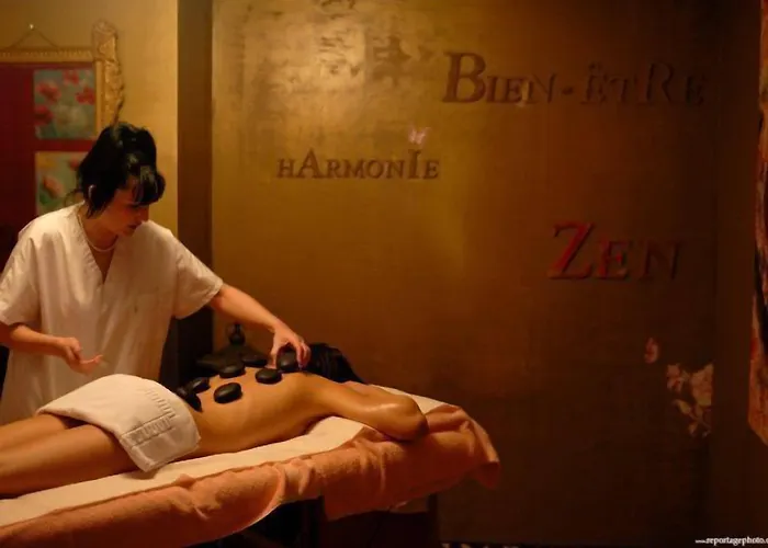 Le Belvédère Et Bien Hotel Lauzerte