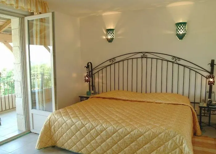 Le Belvédère Et Bien 3* Lauzerte