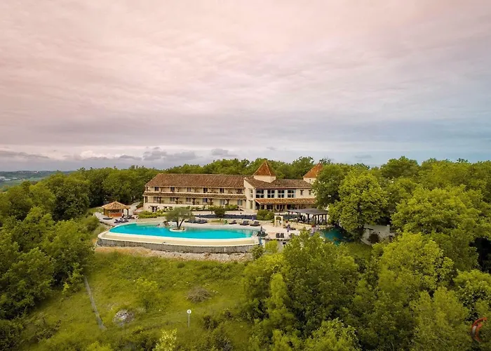 Le Belvédère Et Bien 3*